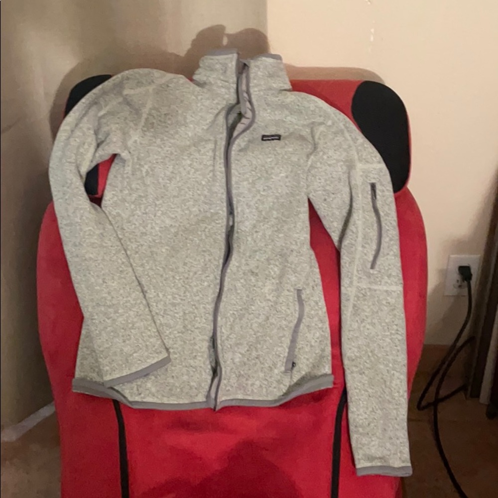 Patagonia Women’s Zip up Sweater size Medium